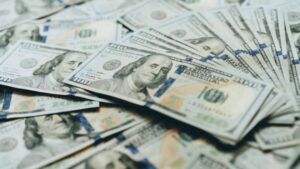 AUD, Kiwi, CAD mất giá so với USD